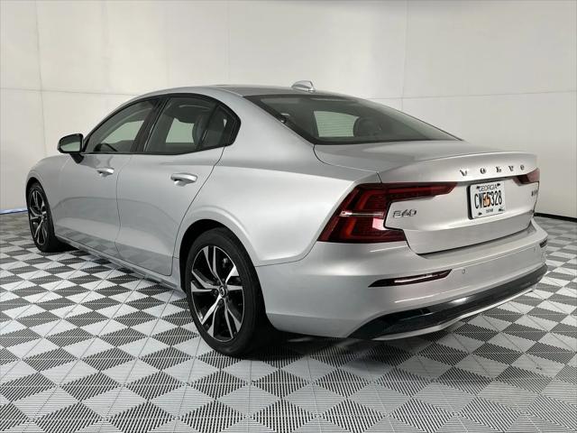 2023 Volvo S60 B5 Core Dark Theme
