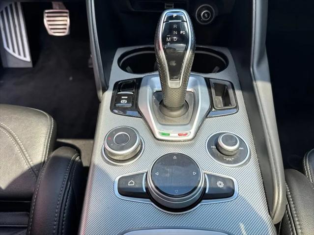2022 Alfa Romeo Giulia Veloce AWD