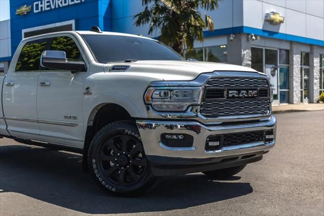 2022 Ram 3500 Limited Crew Cab 4x4 8' Box