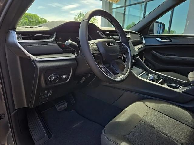 2026 Jeep Grand Cherokee L Altitude 4x4