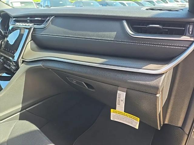 2026 Jeep Grand Cherokee L Altitude 4x4