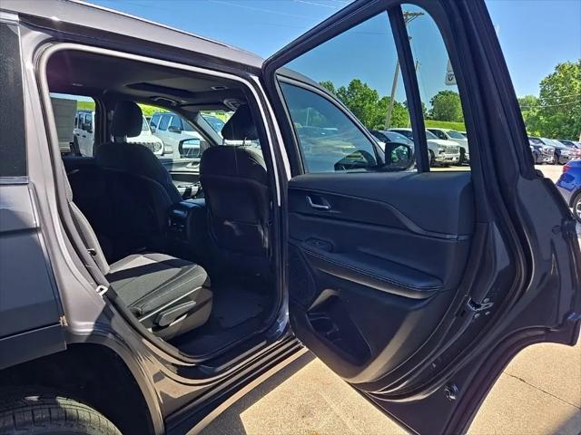 2026 Jeep Grand Cherokee L Altitude 4x4
