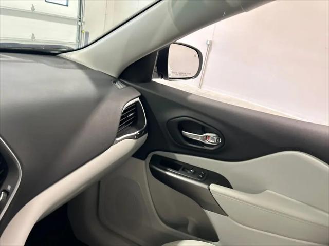 2022 Jeep Cherokee Latitude Lux 4x4