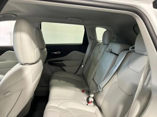 2022 Jeep Cherokee Latitude Lux 4x4