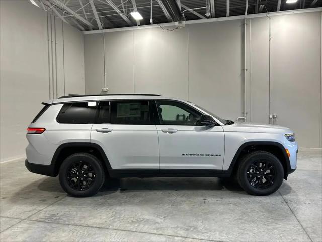 2026 Jeep Grand Cherokee L Altitude 4x4