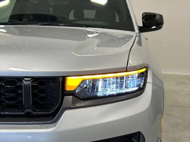 2026 Jeep Grand Cherokee L Altitude 4x4