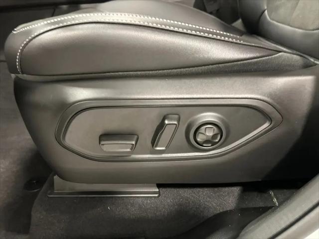 2026 Jeep Grand Cherokee L Altitude 4x4