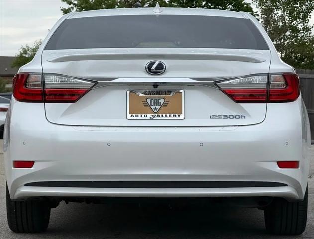 2017 Lexus ES 300h ES 300h