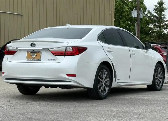 2017 Lexus ES 300h ES 300h