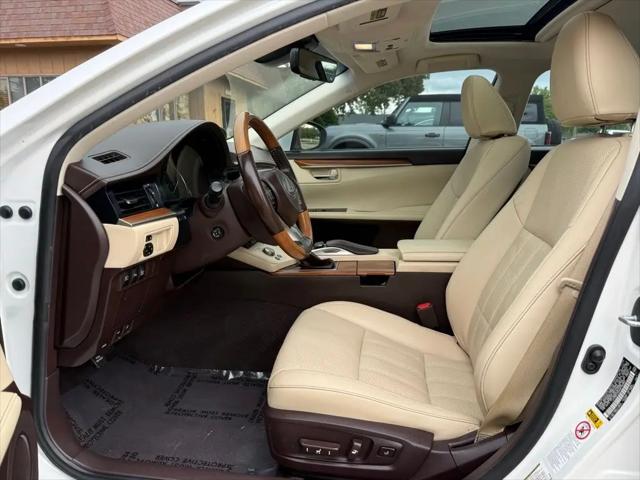 2017 Lexus ES 300h ES 300h
