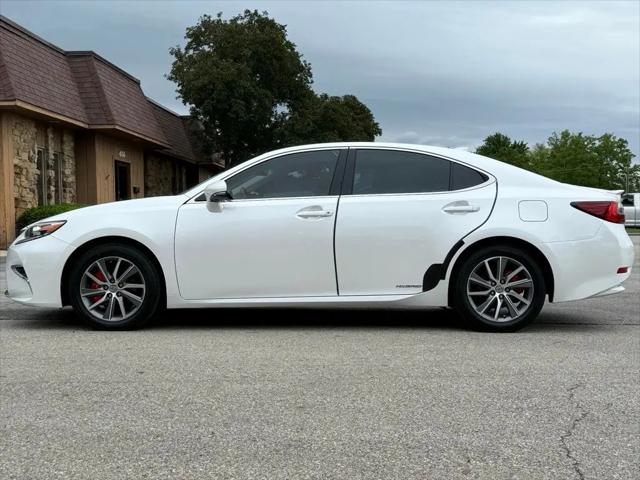 2017 Lexus ES 300h ES 300h