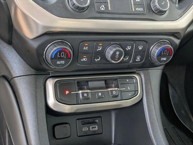 2022 GMC Acadia FWD Denali