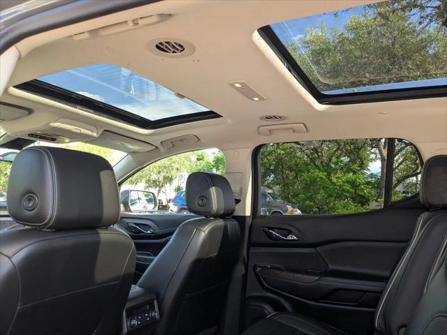 2022 GMC Acadia FWD Denali