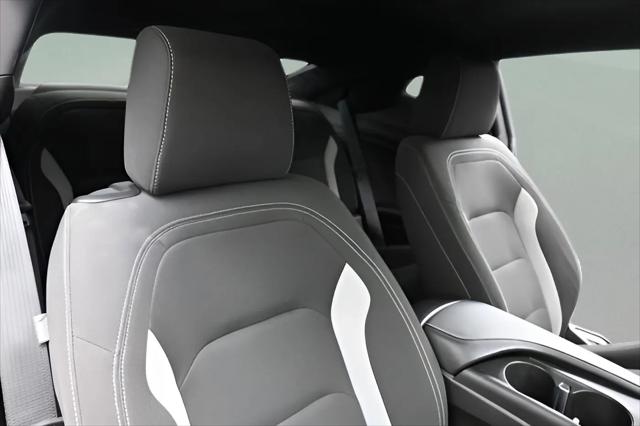 2023 Chevrolet Camaro RWD Coupe LT1