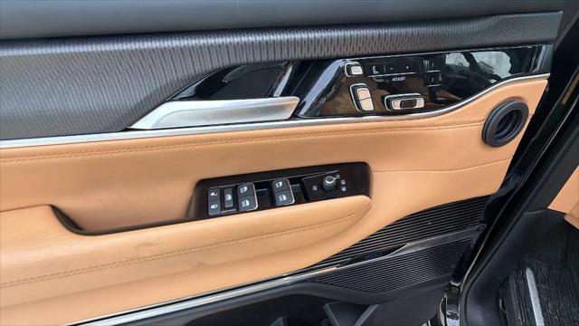 2025 Jeep Grand Wagoneer Series III Obsidian 4x4
