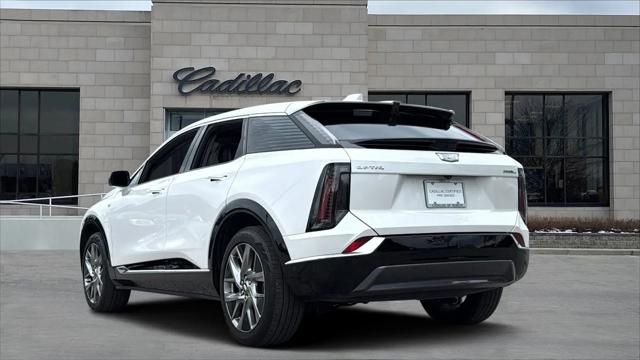 2025 Cadillac iQ Luxury 2 AWD