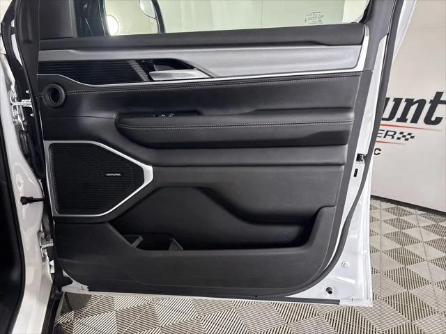 2024 Jeep Wagoneer Series II Carbide 4x4