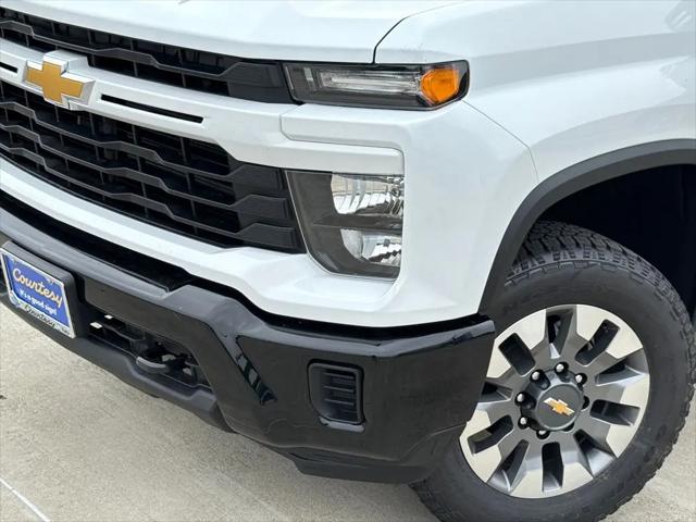 2026 Chevrolet Silverado 2500HD Double Cab, Standard Bed, Custom, RWD