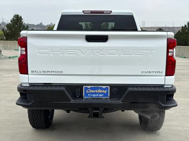 2026 Chevrolet Silverado 2500HD Double Cab, Standard Bed, Custom, RWD