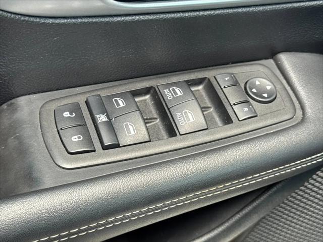 2024 Chrysler Pacifica Hybrid S Appearance Pkg