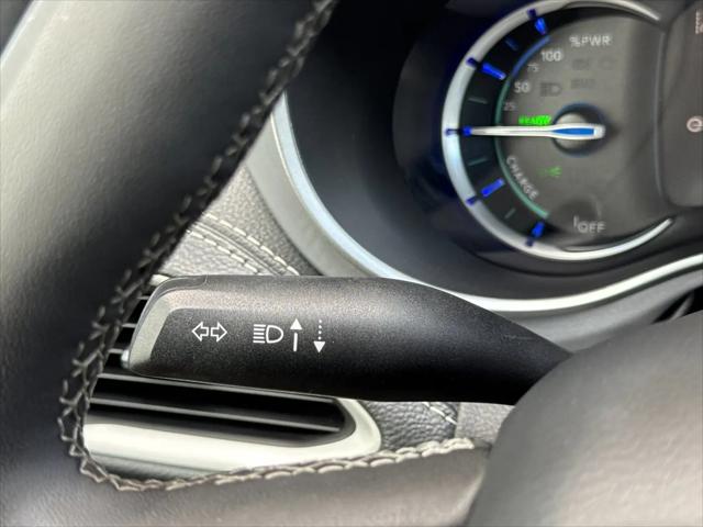 2024 Chrysler Pacifica Hybrid S Appearance Pkg