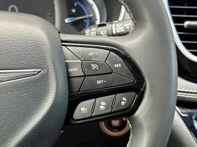 2024 Chrysler Pacifica Hybrid S Appearance Pkg