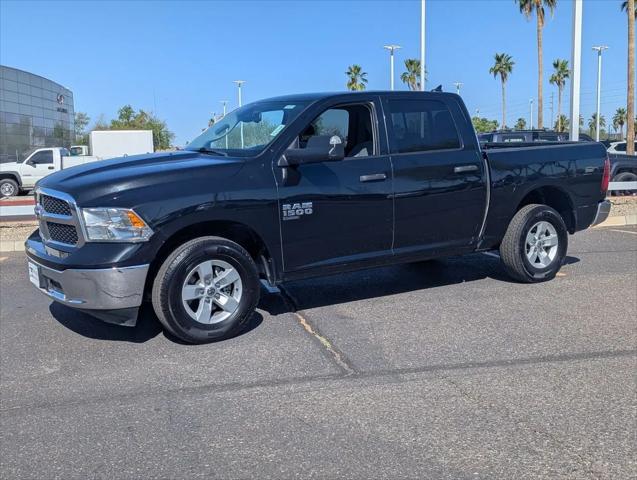 2023 Ram 1500 Classic SLT Crew Cab 4x4 5'7" Box