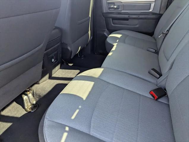 2023 Ram 1500 Classic SLT Crew Cab 4x4 5'7" Box