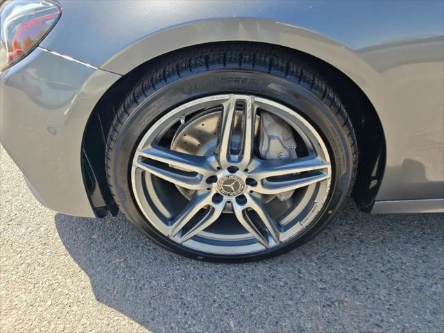 2019 Mercedes-Benz E-CLASS E 300 E 300