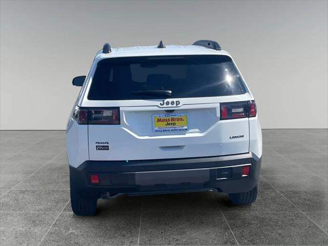 2026 Jeep Cherokee Laredo 4x4