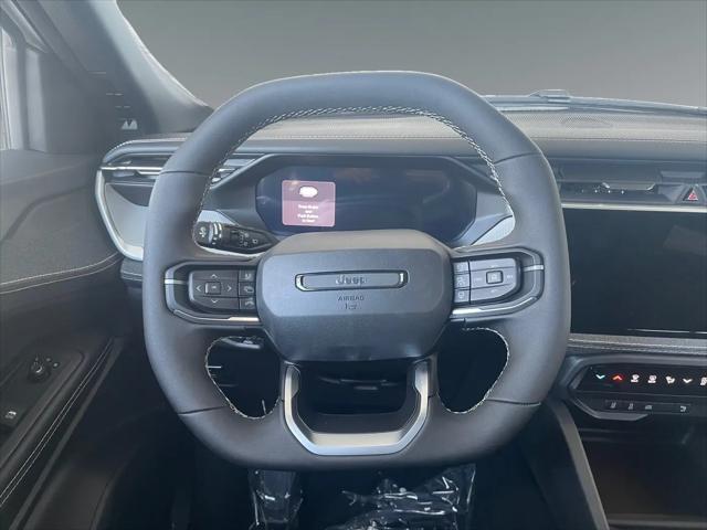 2026 Jeep Cherokee Laredo 4x4