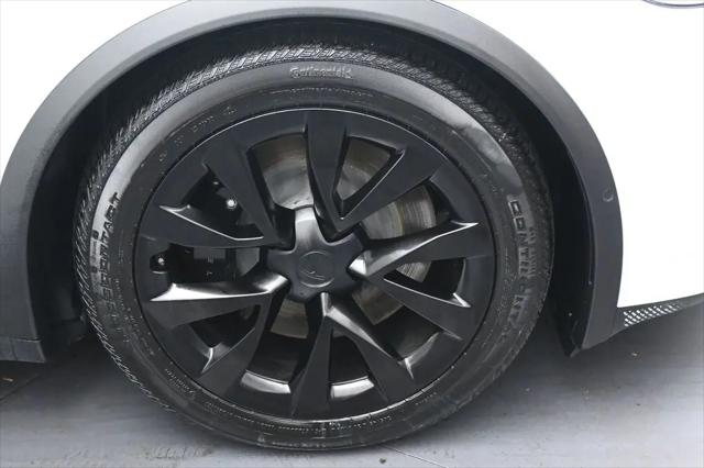 2023 Tesla Model X Standard Range