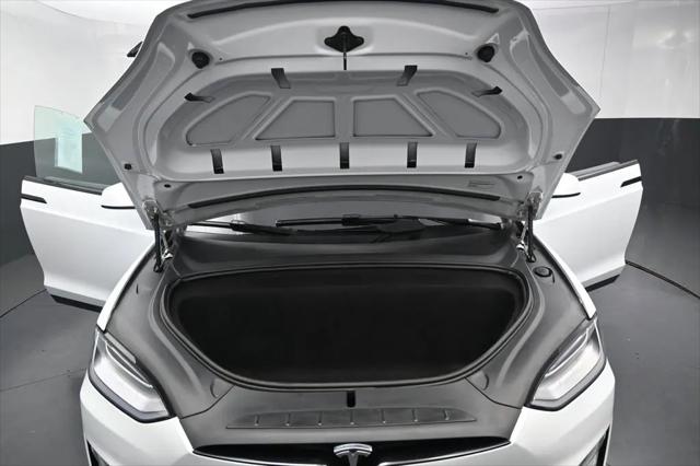 2023 Tesla Model X Standard Range