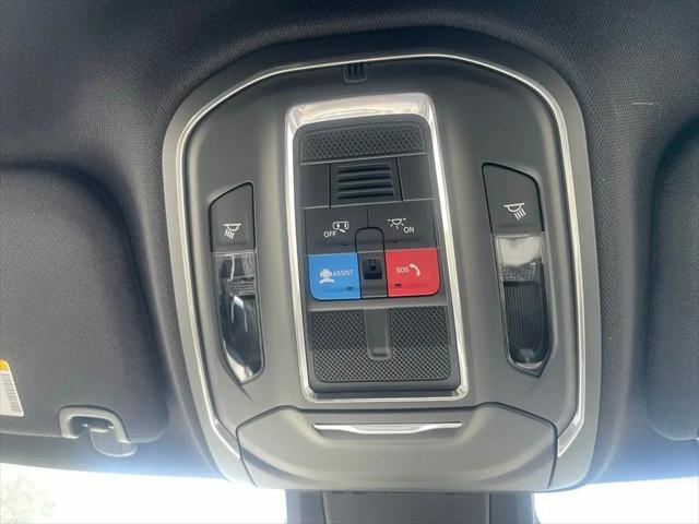 2026 Jeep Cherokee Laredo 4x4