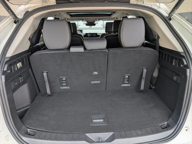 2024 Mazda X-90 Premium