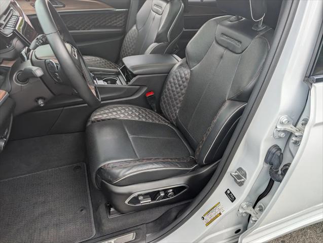 2023 Jeep Grand Cherokee L Summit 4x4