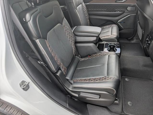 2023 Jeep Grand Cherokee L Summit 4x4