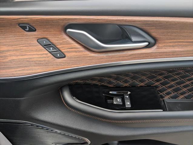 2023 Jeep Grand Cherokee L Summit 4x4