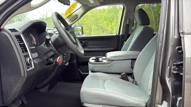 2019 Ram 1500 Classic Express Quad Cab 4x4 6'4" Box