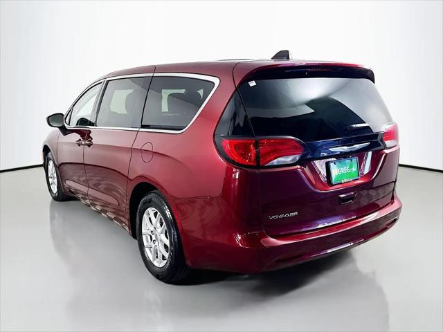 2023 Chrysler Voyager LX
