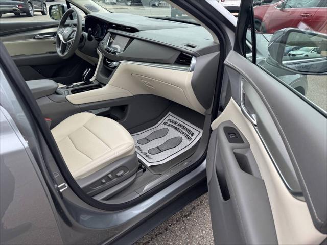 2024 Cadillac XT5 AWD Premium Luxury