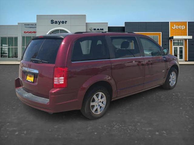 2008 Chrysler Town & Country Touring