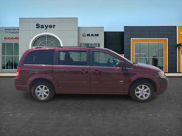 2008 Chrysler Town & Country Touring