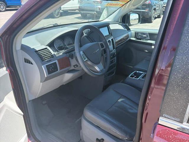 2008 Chrysler Town & Country Touring