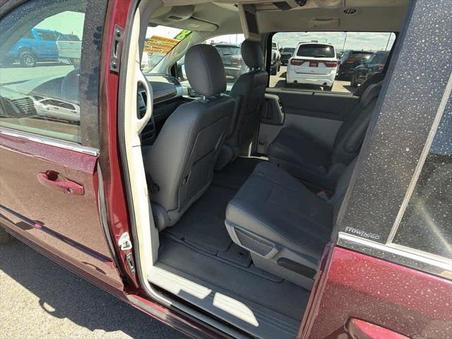 2008 Chrysler Town & Country Touring