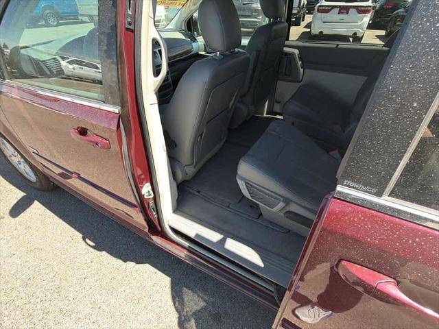 2008 Chrysler Town & Country Touring