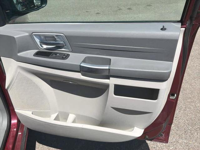 2008 Chrysler Town & Country Touring