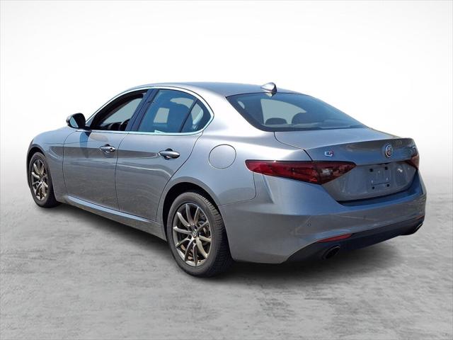 2018 Alfa Romeo Giulia AWD 2018 Alfa Romeo Giulia AWD