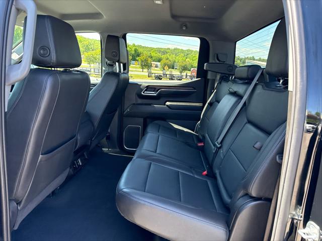 2025 GMC Sierra 1500 2WD Crew Cab Short Box SLT
