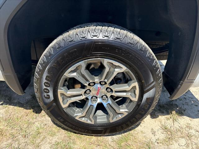 2025 GMC Sierra 1500 2WD Crew Cab Short Box SLT